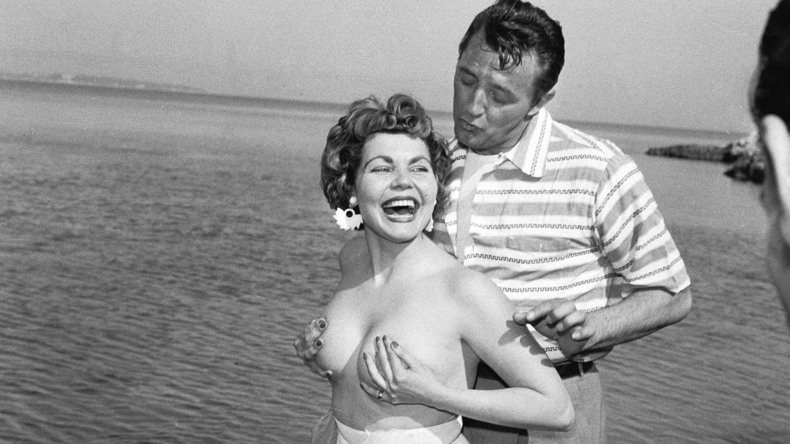 Simone Silva et Robert Mitchum