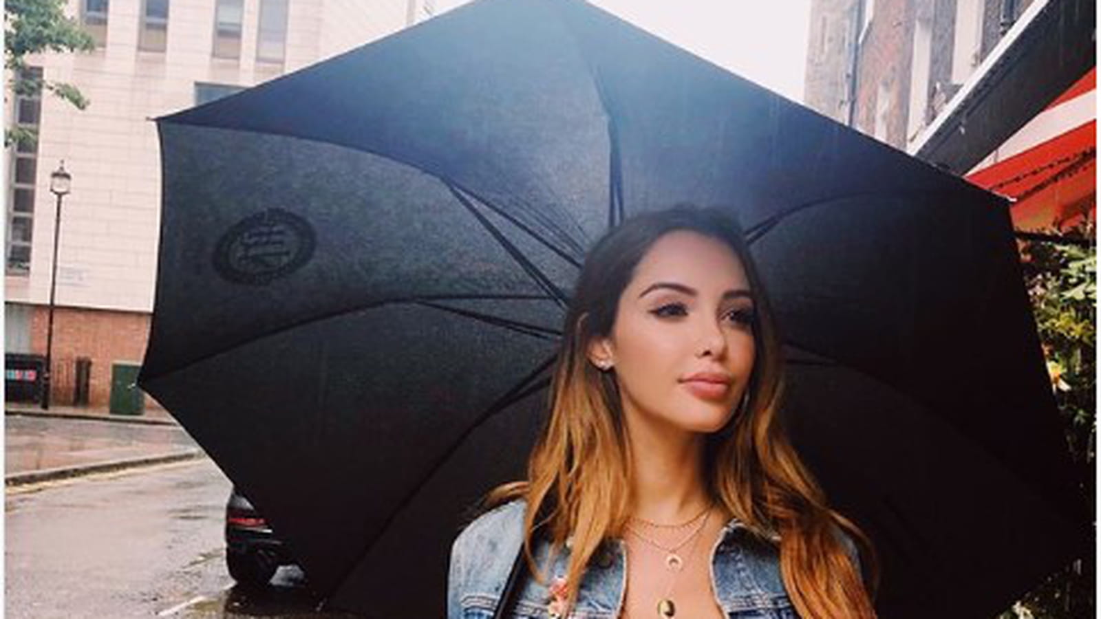  Nabilla