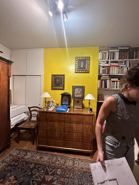 Avant&nbsp;: une chambre encombr&eacute;e et tr&egrave;s petite