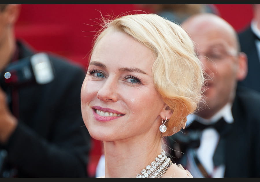 Naomi Watts, exceptionnelle avec sa chevelure crant&eacute;e