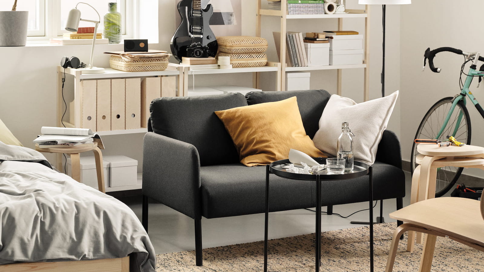 Canapé Ikea spécial gain de place 