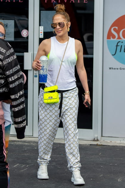 FLOP&nbsp;: Jennifer Lopez en jogging imprim&eacute;