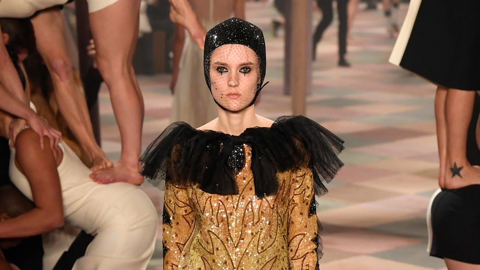 Look 13