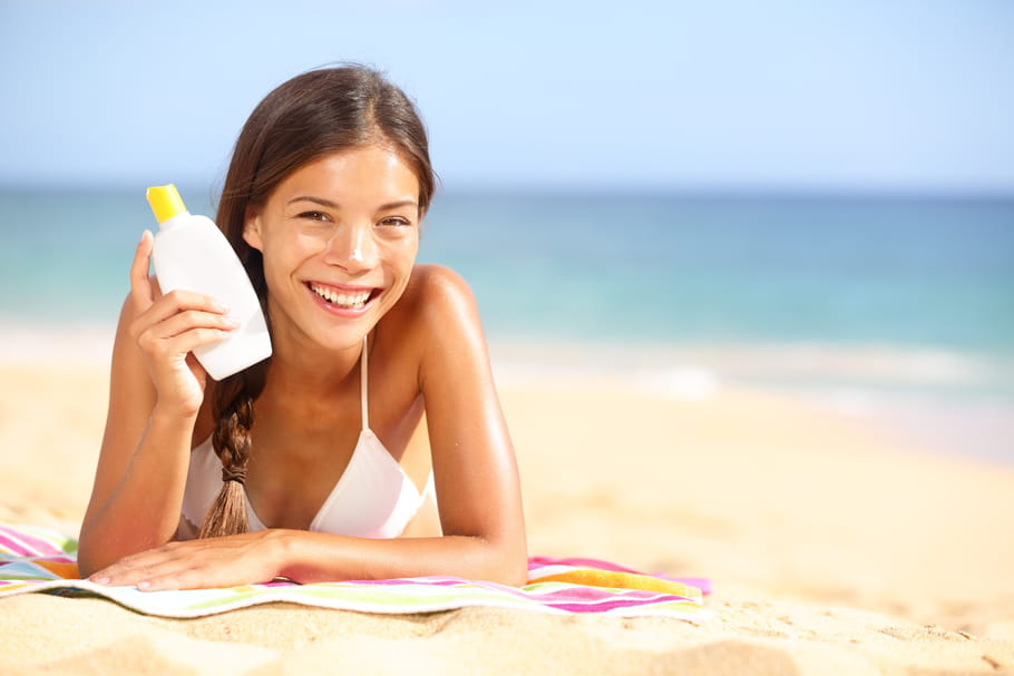 Crème solaire : conseils et produits pour bien la choisir
