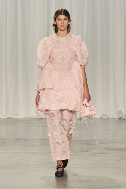 D&eacute;fil&eacute; Cecilie Bahnsen automne-hiver 2022-2023