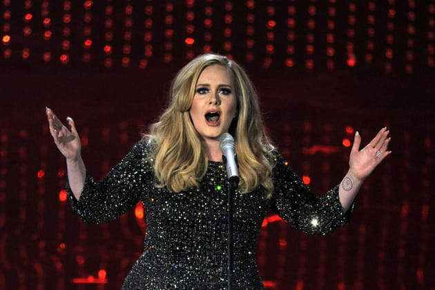 Adele : que signifie son tatouage caché ?