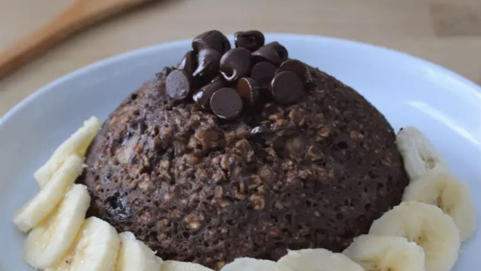 Bowl cake chocolat et banane fraîche