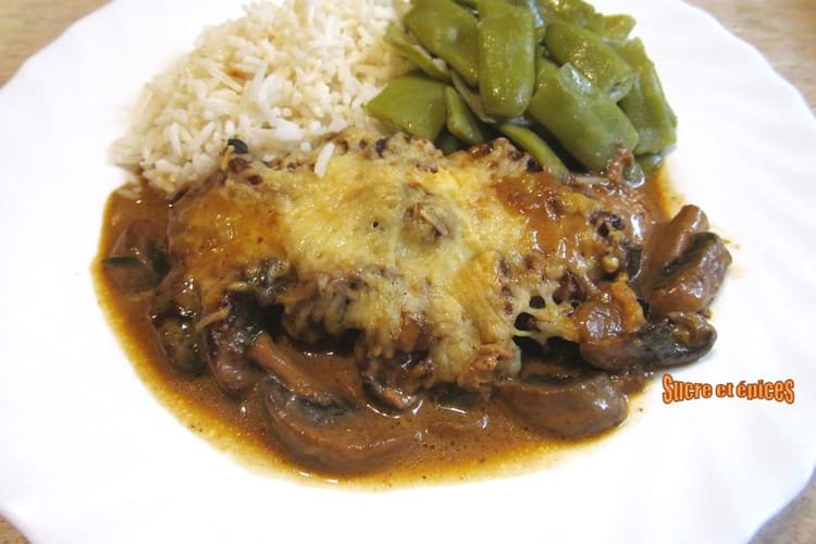 Recette Escalopes de porc gratinées aux champignons et à la crème