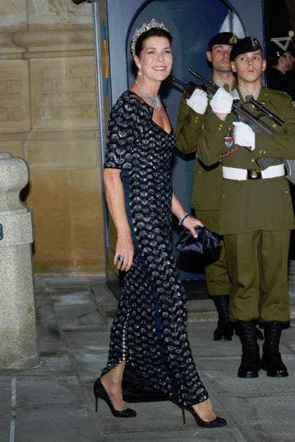 Caroline de Monaco en longue robe et tiare