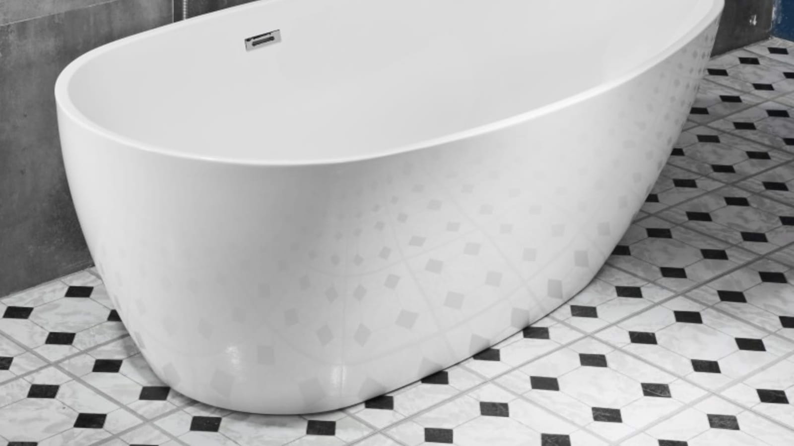 Une baignoire îlot œuf