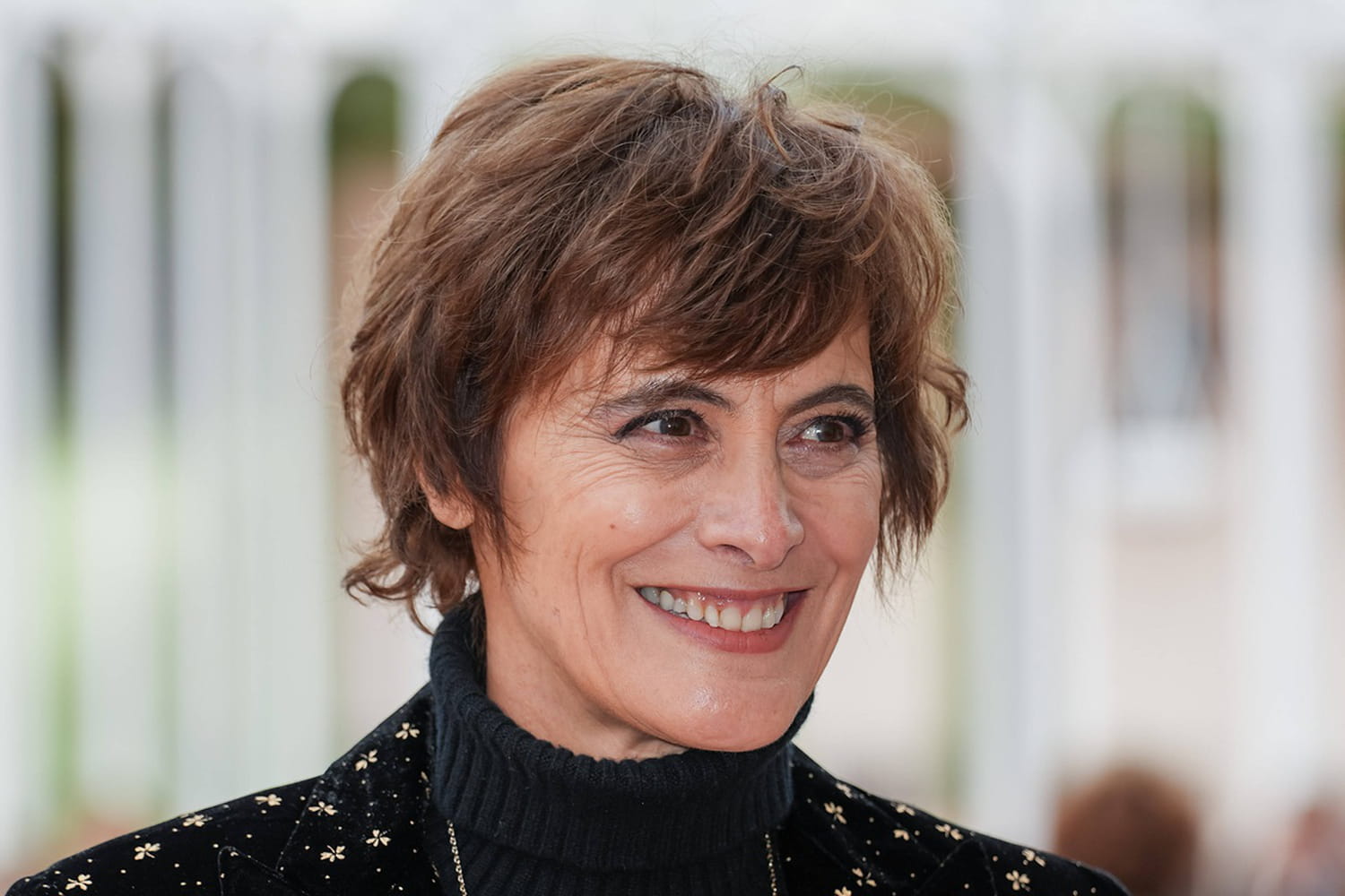 This brand of ultra-exclusive glasses seduces Inès de la Fressange and remains a well-kept secret of celebrities