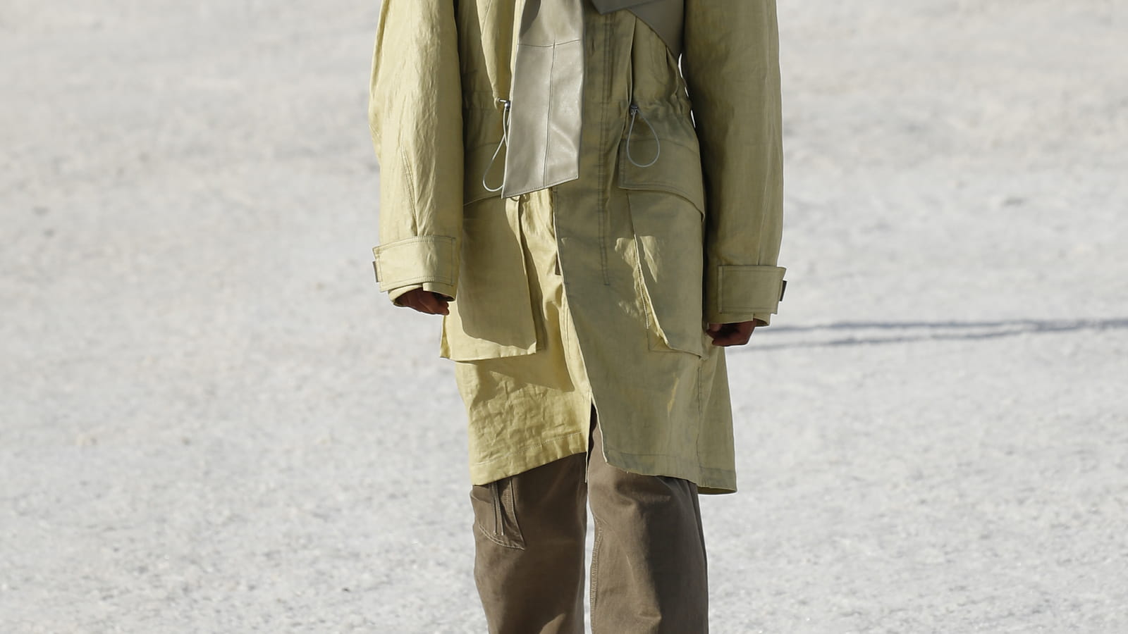 Look 32