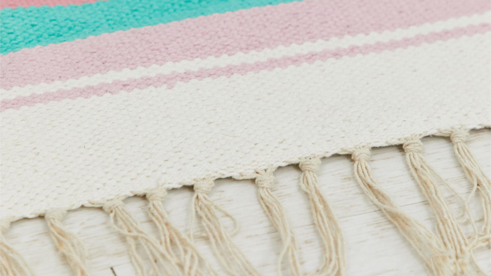 Tapis long Pastel ASOS Supply