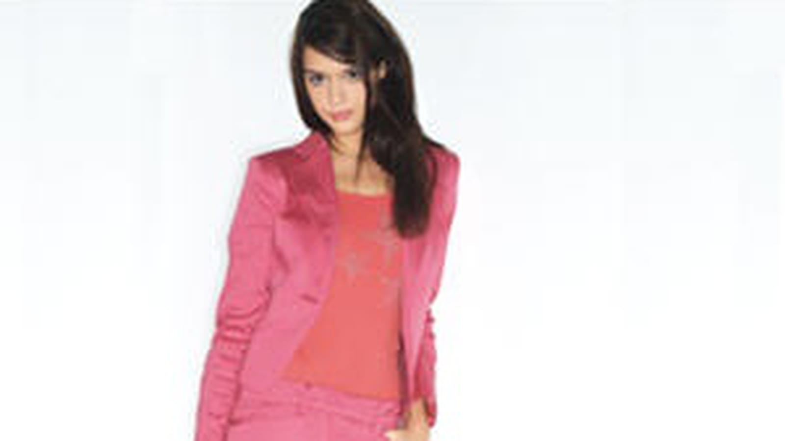 Tailleur rose de Naf Naf