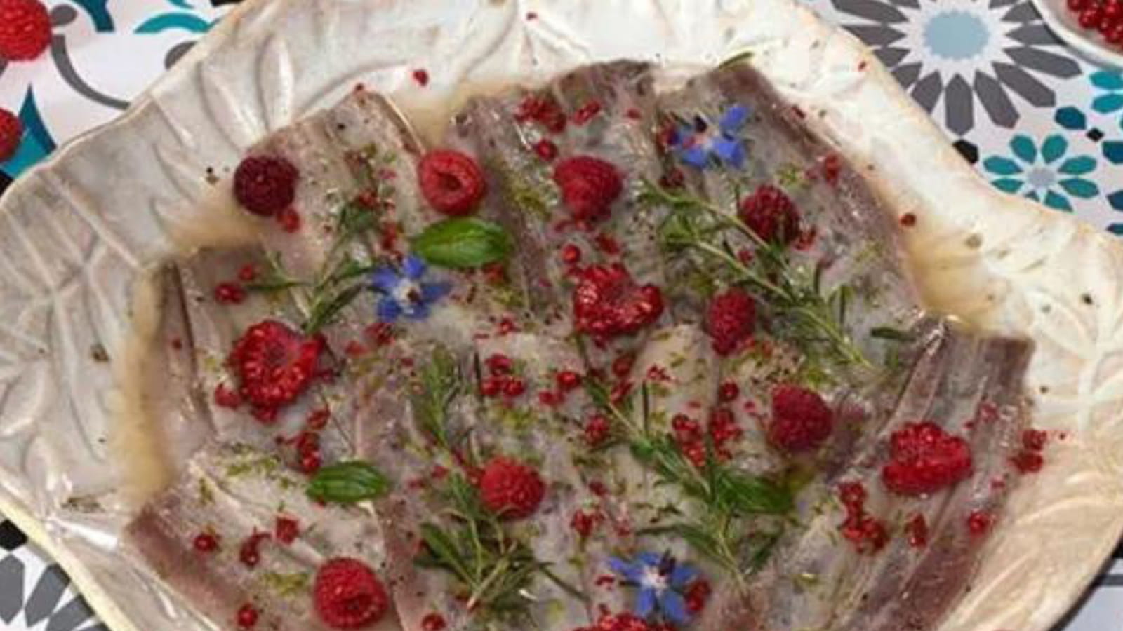 Ceviche de sardines aux framboises