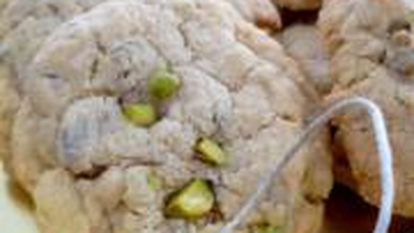 Cookies aux pistaches orange confite et cannelle