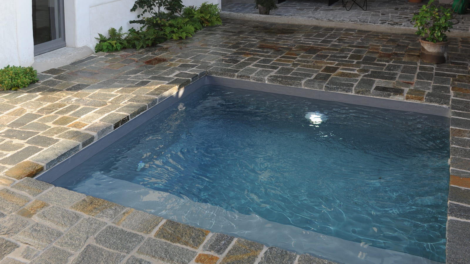 Piscine carrée