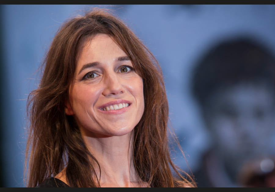 Charlotte Gainsbourg, radieuse avec son teint parfait
