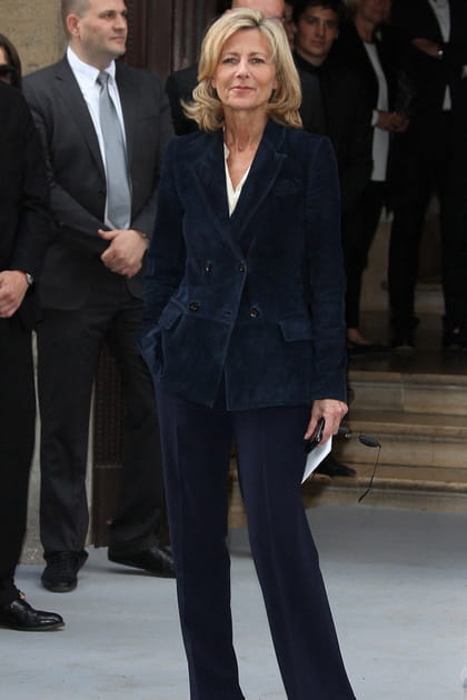 Claire Chazal en costume de velours bleu marine
