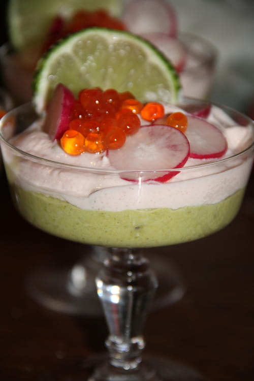 Verrines de crème de petits pois au tarama