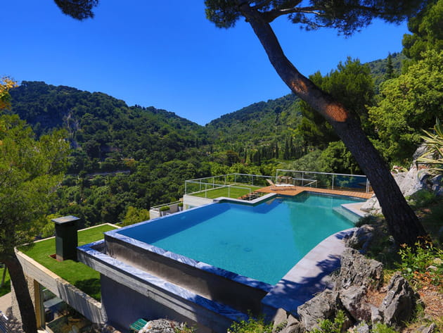 Piscine d'exception&nbsp;: troph&eacute;e d'or