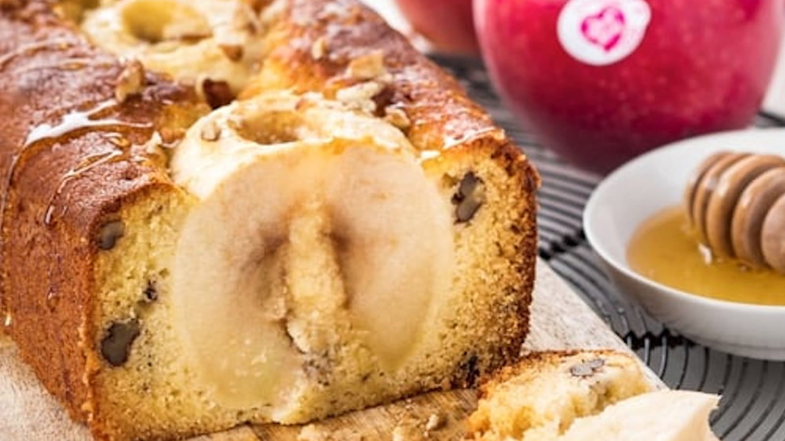 Cake aux Pink Lady® et miel
