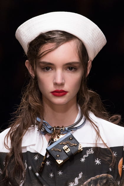 Le chapeau de marin du d&eacute;fil&eacute; Prada