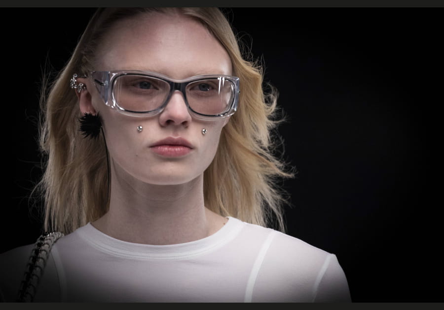 Les faux piercings de Givenchy