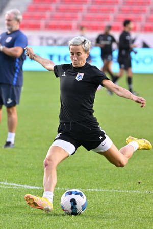 megan-rapinoe-ol-reign