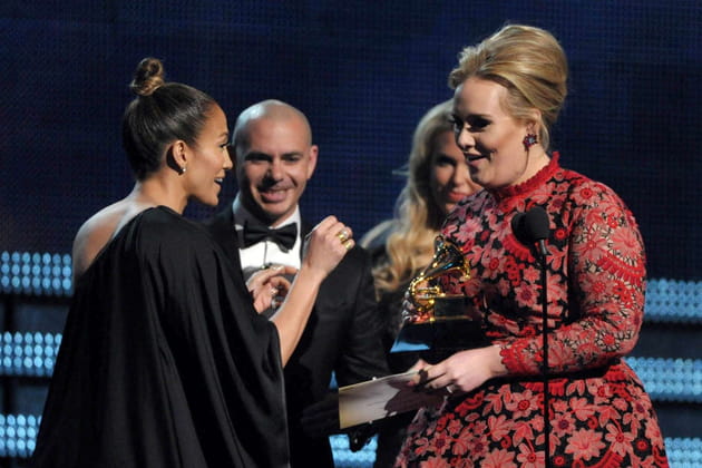 Adele, sur scène avec Pitbull et Jennifer Lopez aux Grammy en 2013