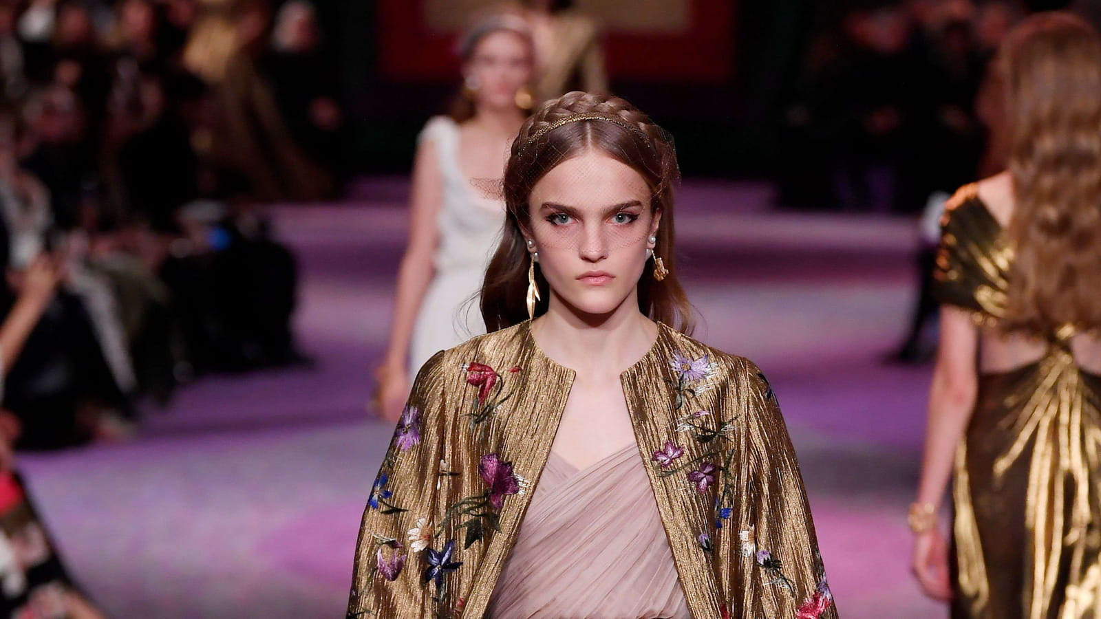Look 30