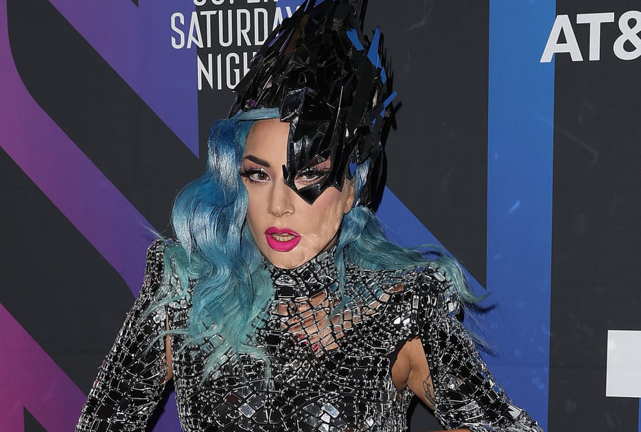 Flop&nbsp;: Lady Gaga et ses cheveux bleus