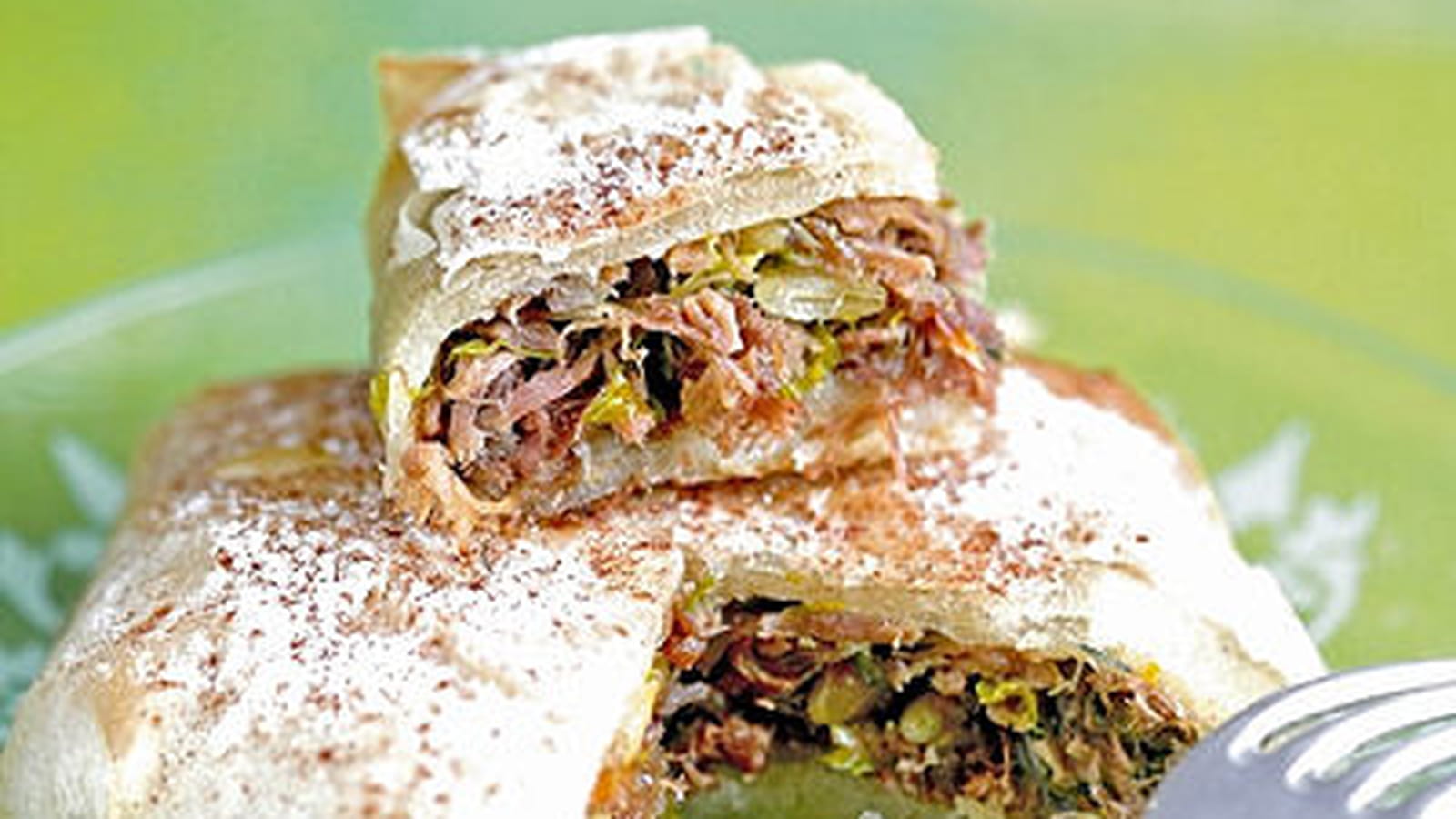 Pastilla de confit de canard aux épices