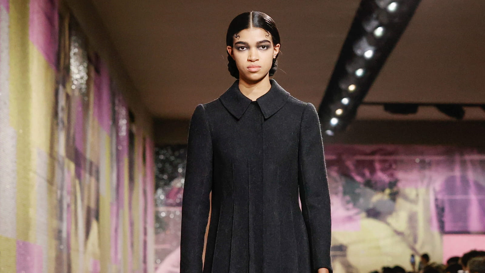 Look 10