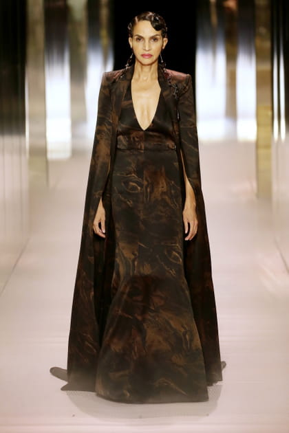 Fendi Couture printemps-&eacute;t&eacute; 2021&nbsp;look 18&nbsp;par&nbsp;Farida Khelfa