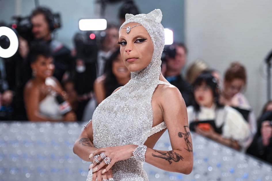 Doja Cat, spectaculaire avec son look de chat
