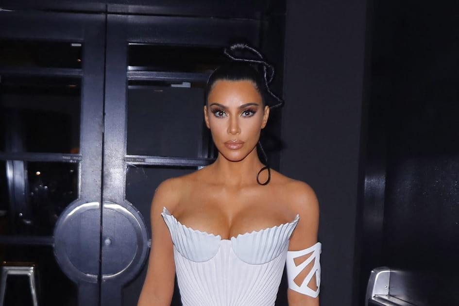La mise en beaut&eacute; bionique de Kim Kardashian