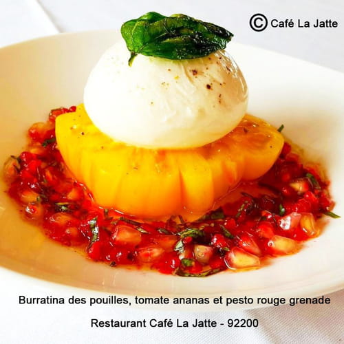Burratina des pouilles, tomate ananas et pesto rouge grenade