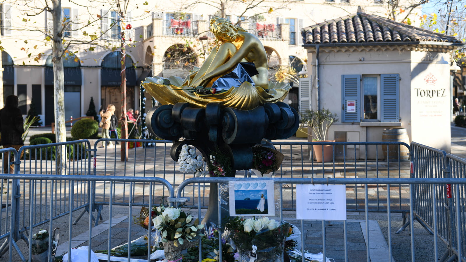 Statue de Brigitte Bardot