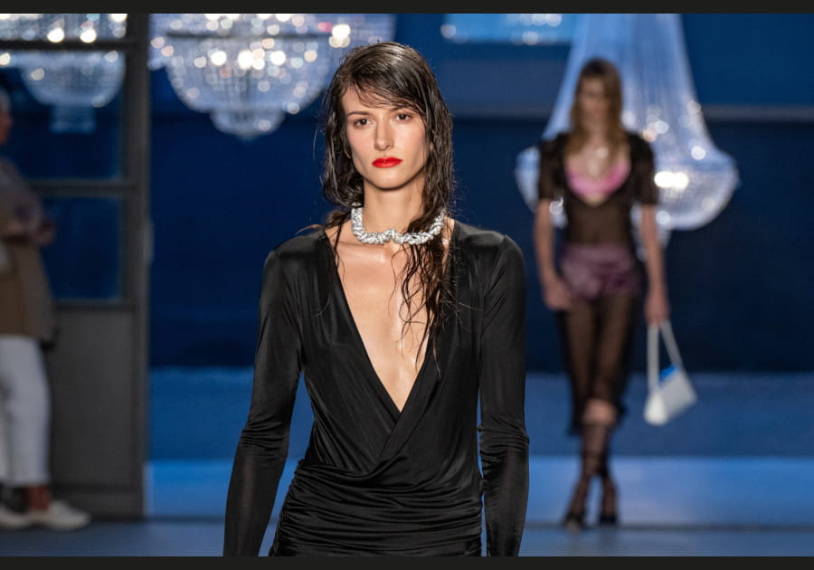 Le wet hair de N&deg;21