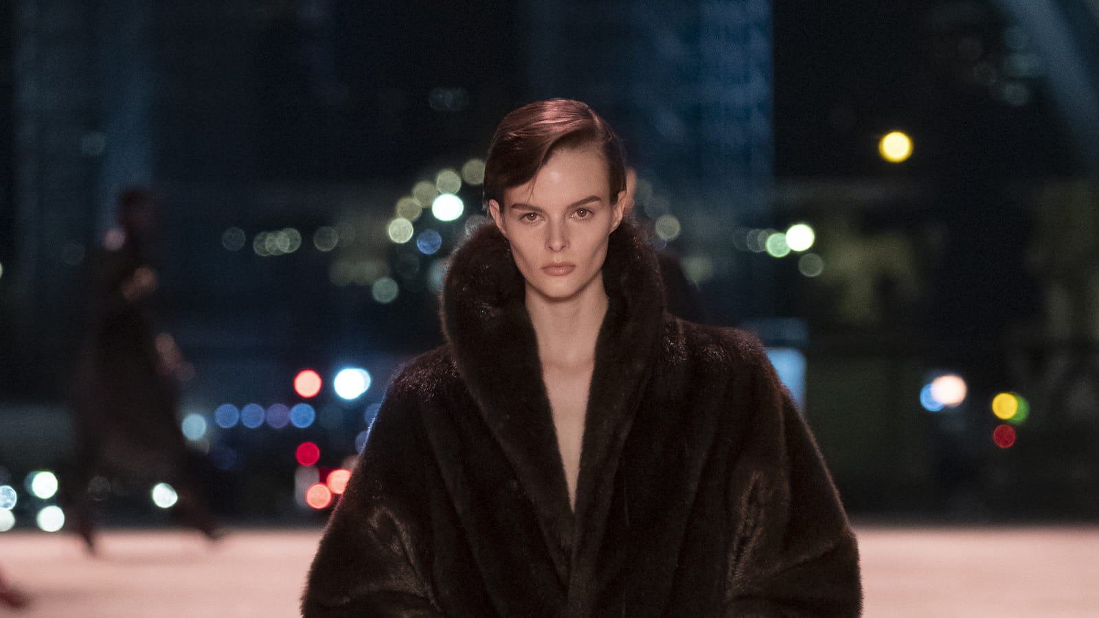 Look 10