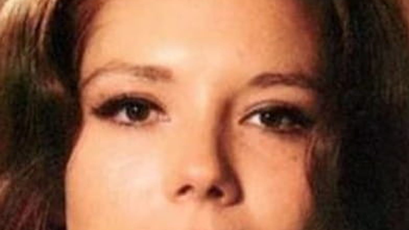 Diana Rigg face à l'objectif