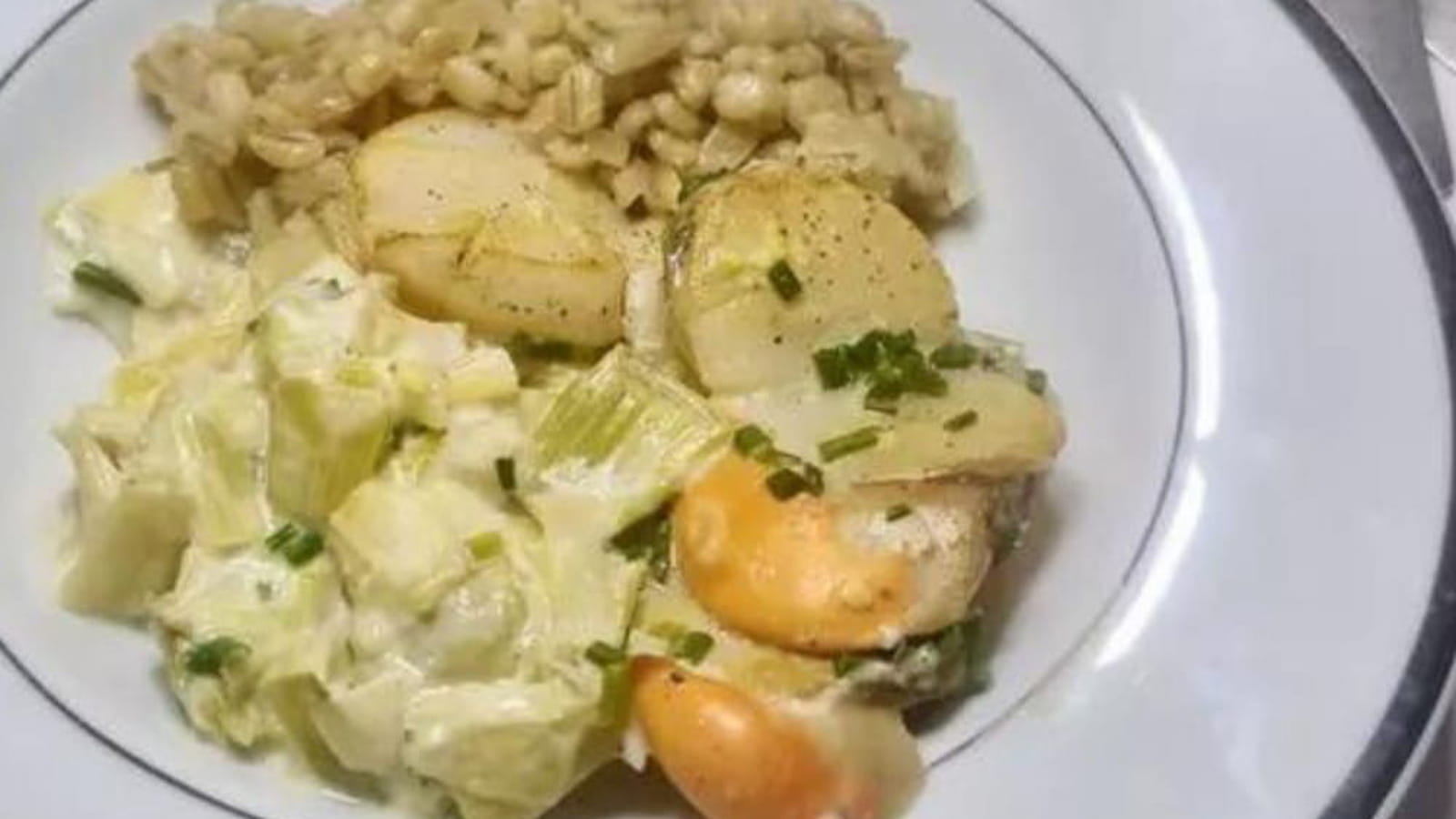 Noix de saint-Jacques au chablis