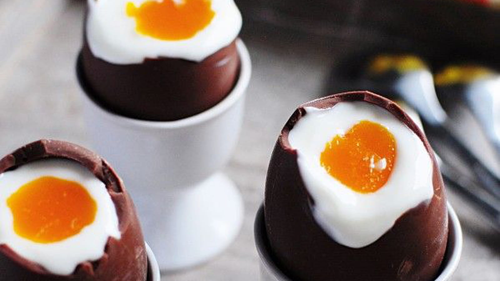 Oeufs à la coque en chocolat