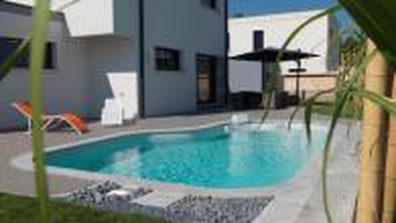 Piscine citadine moins de 30 m² argent