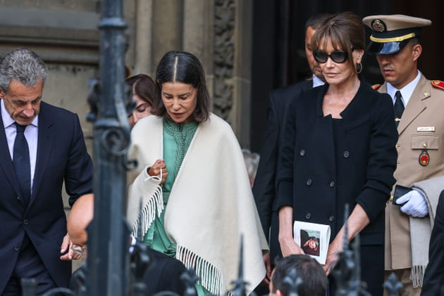 Nicolas Sarkozy, Lalla Meryem et Carla Bruni aperçus ensemble après les obsèques de Bernadette Chirac