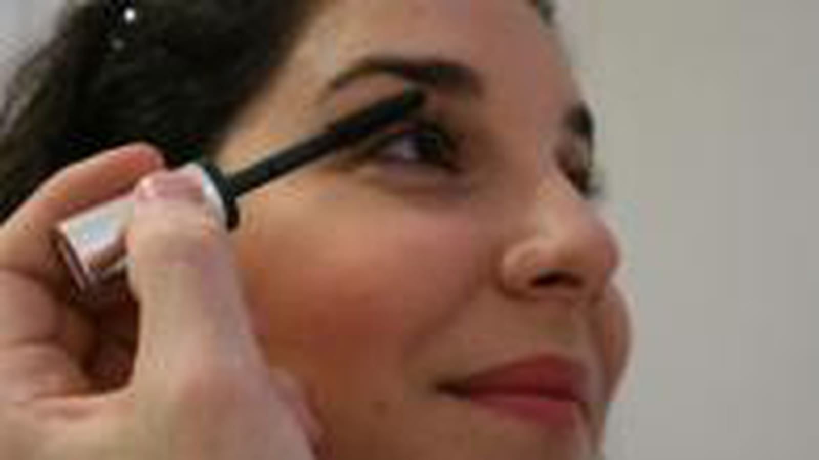La pose du mascara