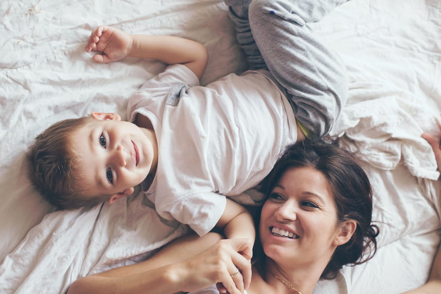 "Tu seras un homme, mon fils" : la campagne qui sensibilise les garçons
