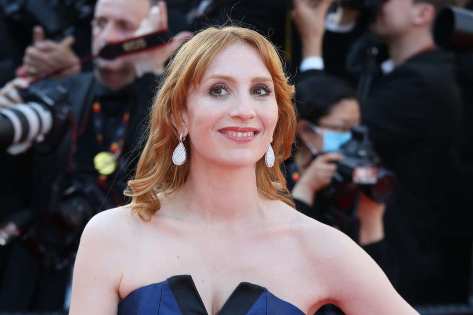 Les l&egrave;vres p&egrave;che de Lolita Chammah