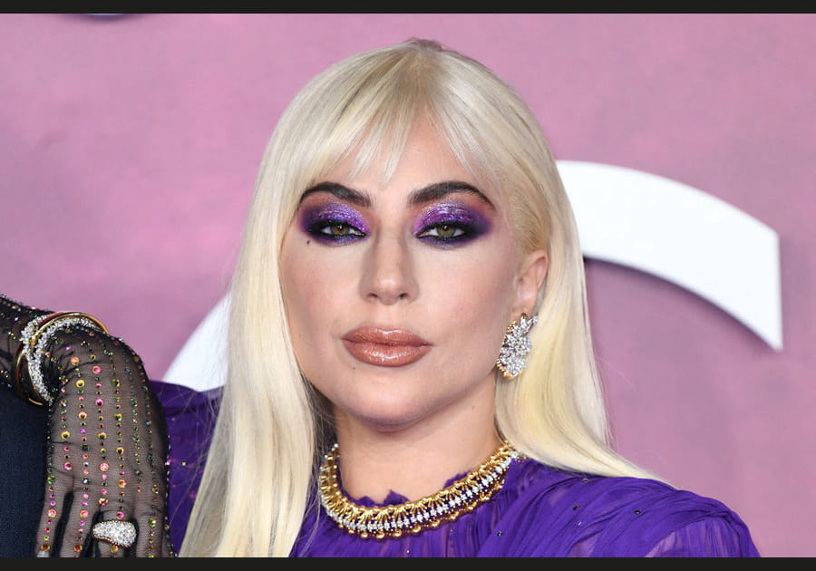 Le regard violet de Lady Gaga